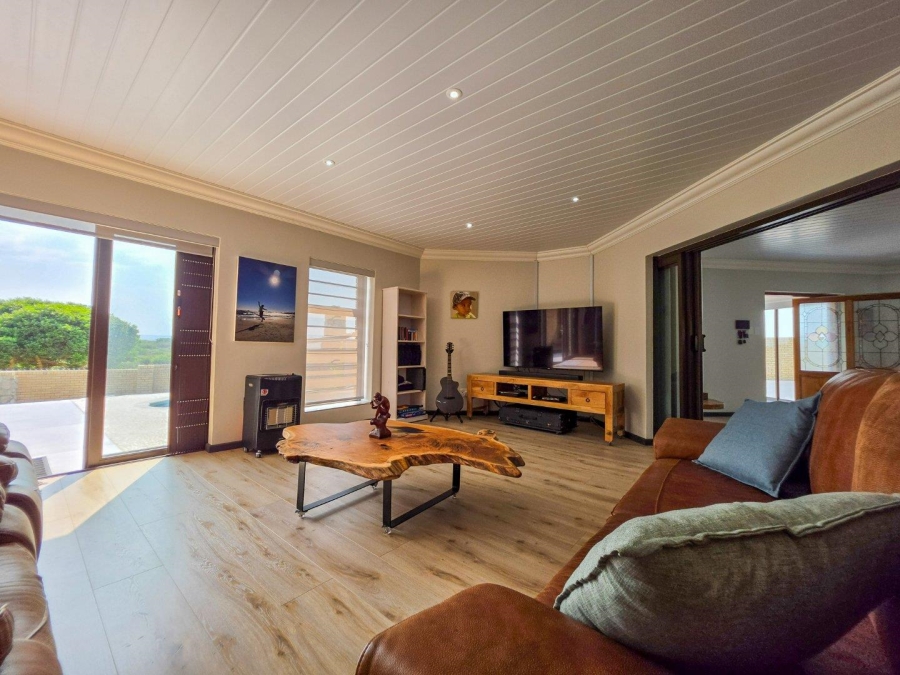 3 Bedroom Property for Sale in Stilbaai Wes Western Cape